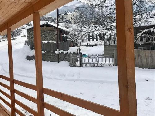 Местиа: Guesthouse "Girgvliani"