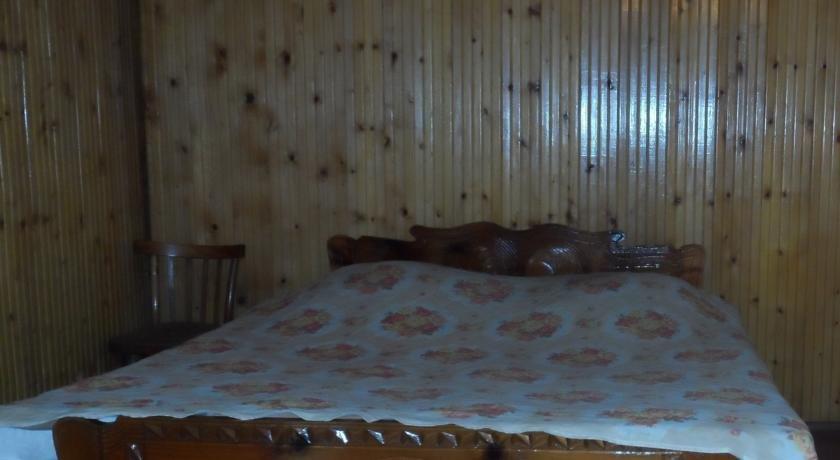 Местиа: Guest House Ushba