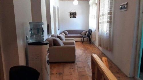 Местиа: Guest house lela