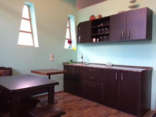 Местиа: Guest house lela