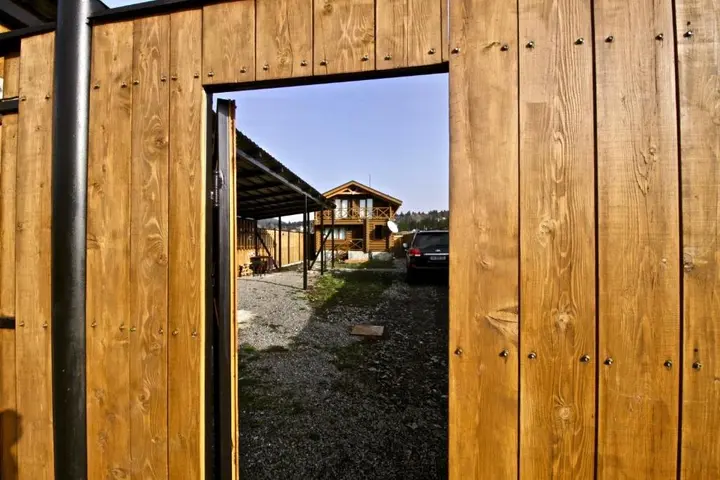 Бакуриани: Canadian Log House