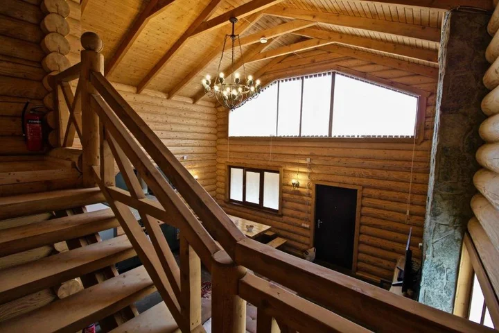 Бакуриани: Canadian Log House