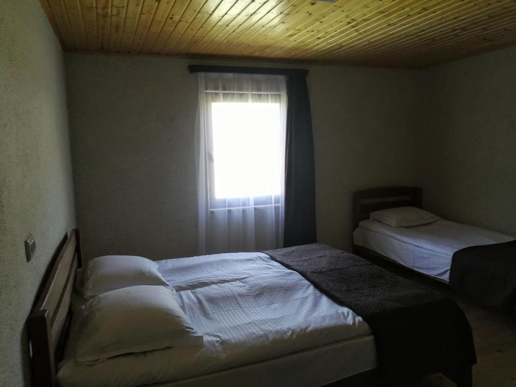 Омало: Hotel Kepney