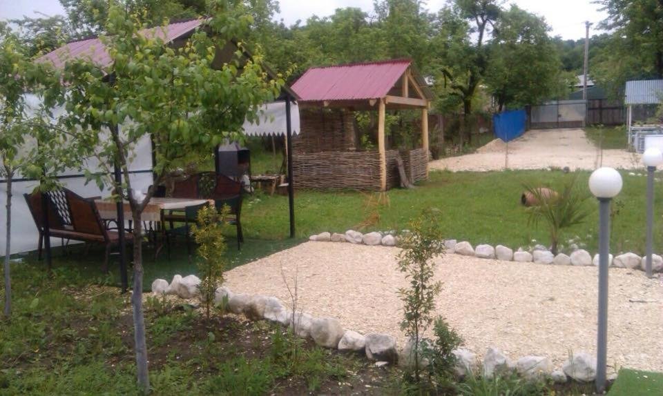 Амбролаури: Guest House Shavnabada