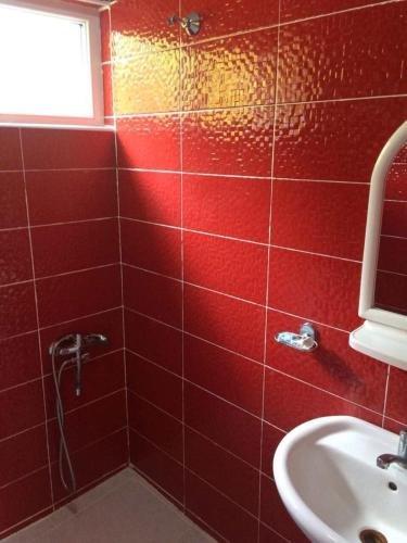 Амбролаури: Guest House Shavnabada