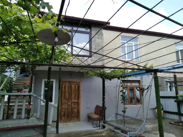 Амбролаури: Chelo Guesthouse
