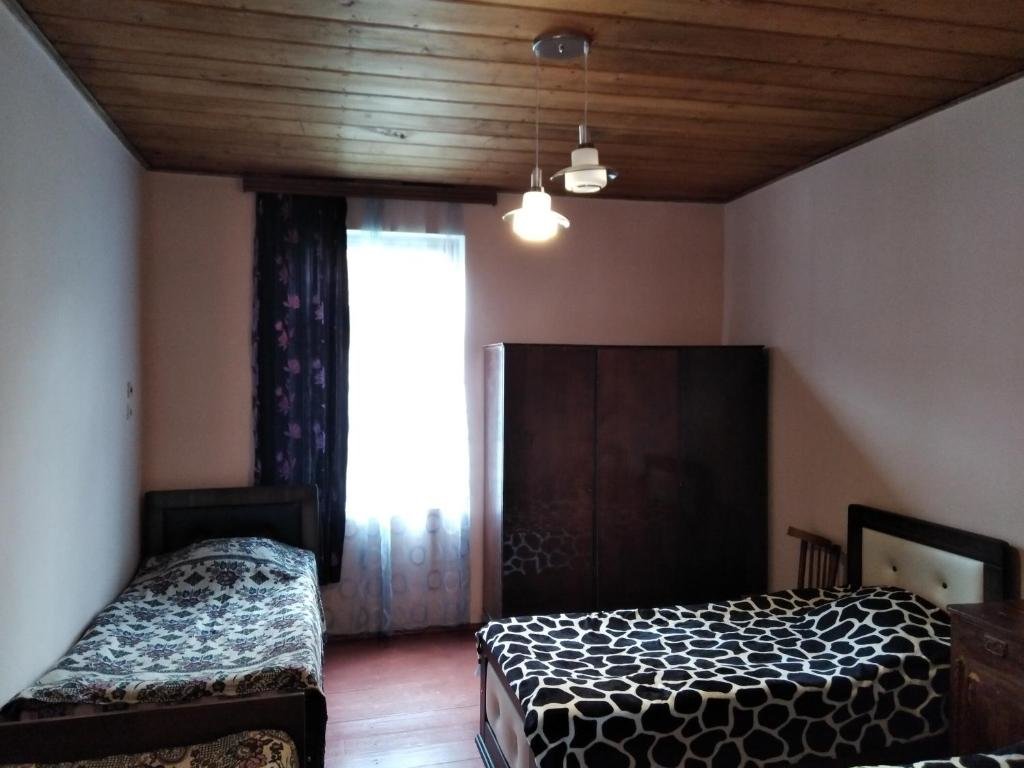 Амбролаури: Chelo Guesthouse