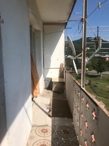 Амбролаури: Ano's Place
