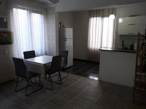 Амбролаури: guesthouse in ambrolauri