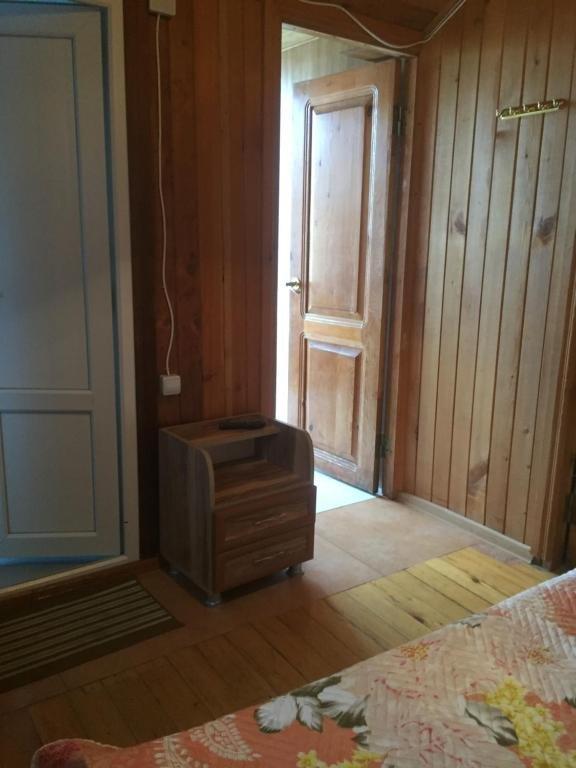 Уреки: Nino Guest House