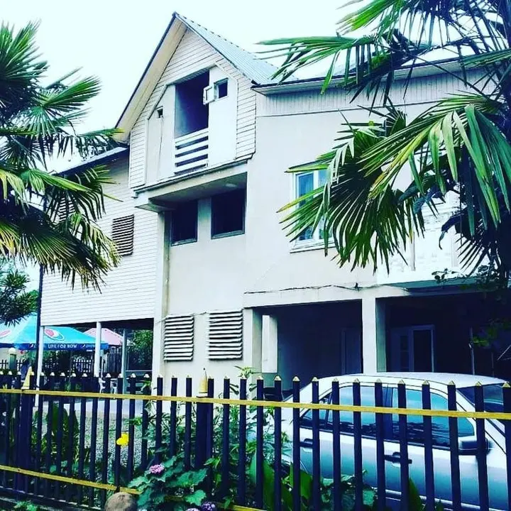 Уреки: Nino Guest House