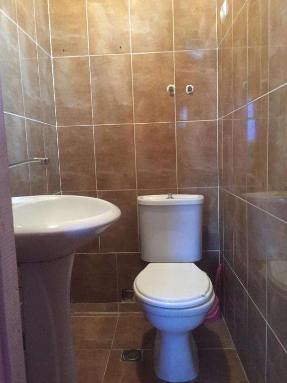 Уреки: Nino Guest House
