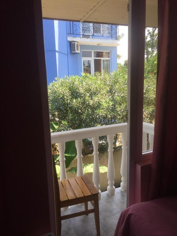 Уреки: Nino Guest House