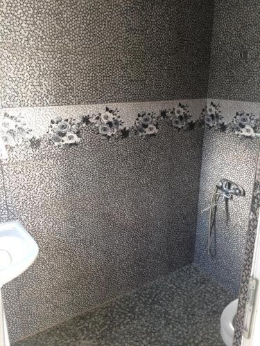 Гонио: Guest House Melisa