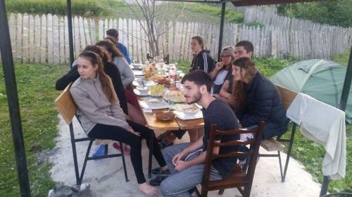 Ушгули: Guesthouse Angelina