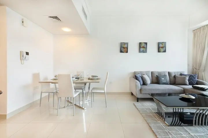 Дубай: One Bedroom Ocean Heights Dubai Marina