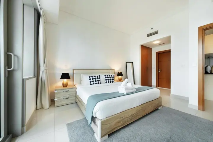 Дубай: One Bedroom Ocean Heights Dubai Marina