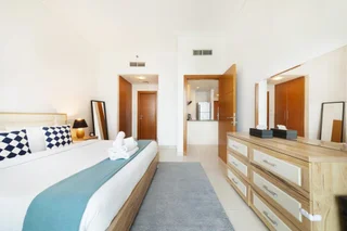 Дубай: One Bedroom Ocean Heights Dubai Marina