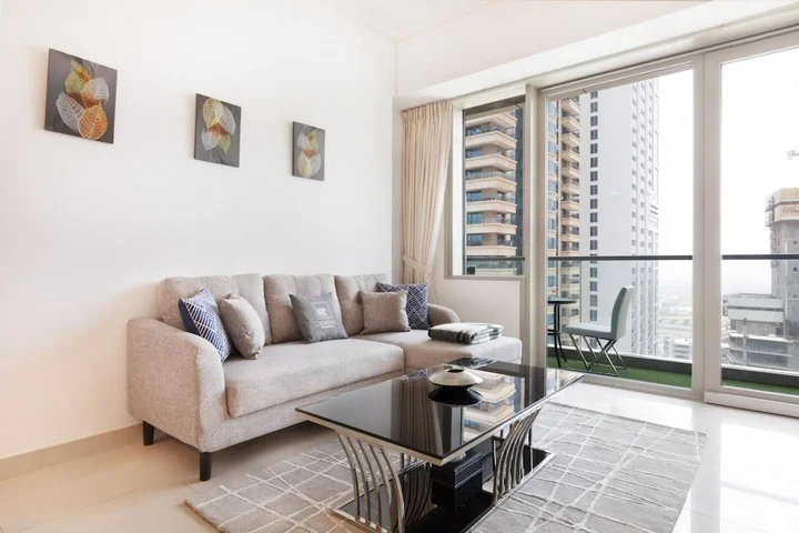 Дубай: One Bedroom Ocean Heights Dubai Marina