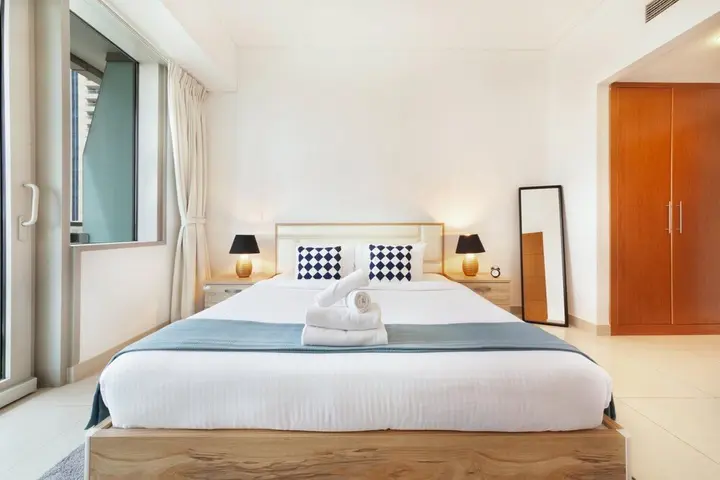 Дубай: One Bedroom Ocean Heights Dubai Marina