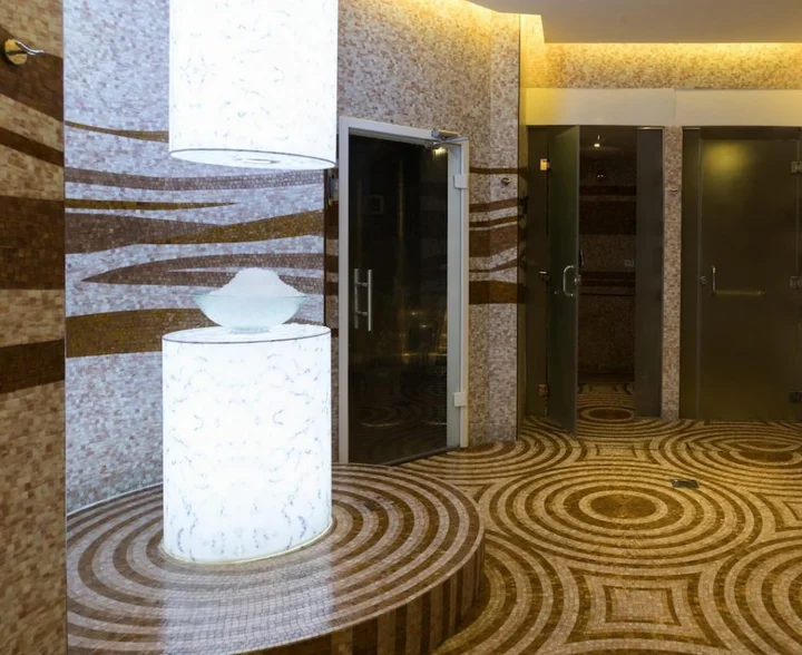 Дубай: Luxury Urban Retreat w Burj Khalifa Views