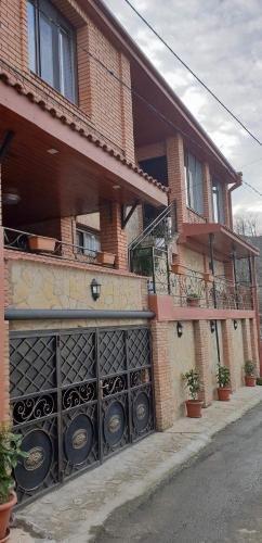 Сигнахи: Shios Guest House