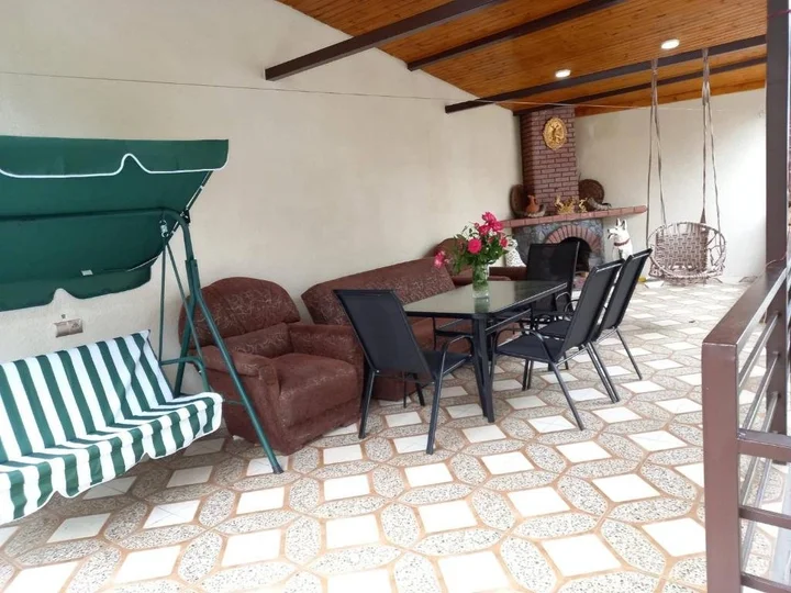 Боржоми: Guest House IVO