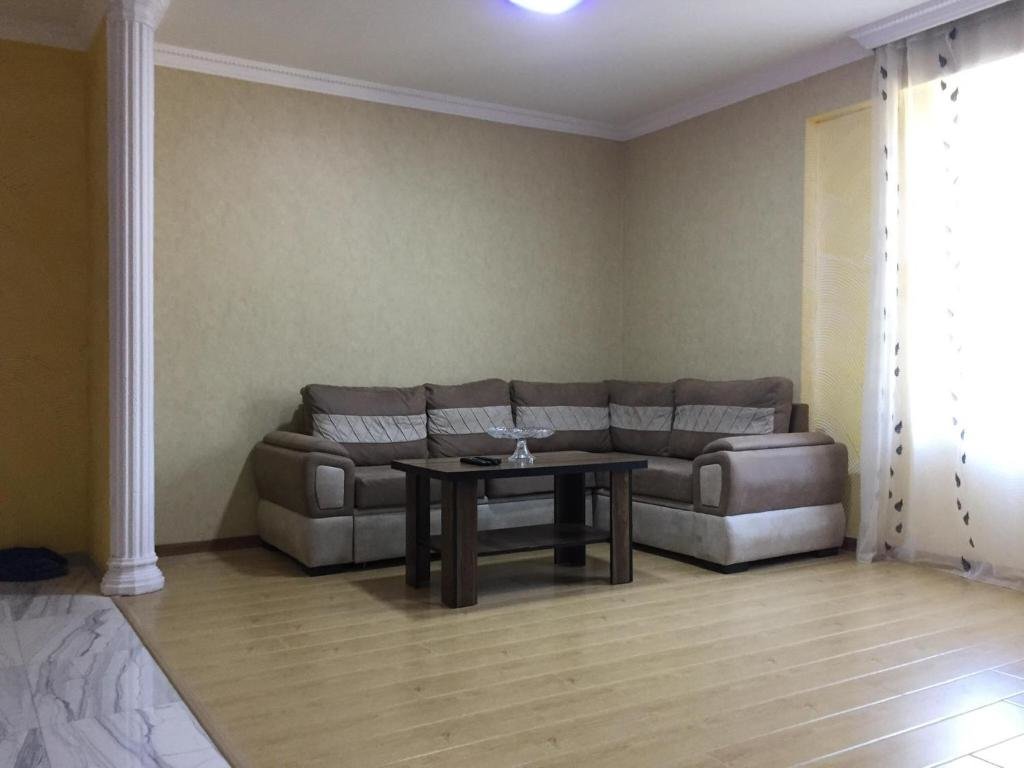 Боржоми: George's Apartment