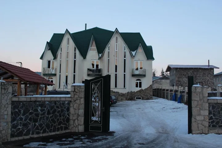 Бакуриани: Hotel Tinatin