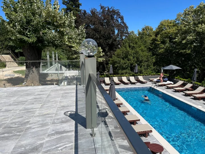Тбилиси: Отель The Residence Mountain Resort