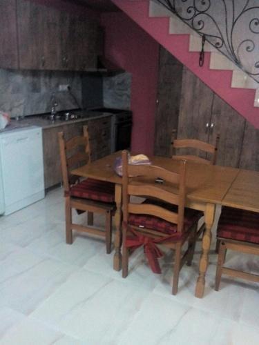 Бакурианский Андезит: Cottage In Bakuriani