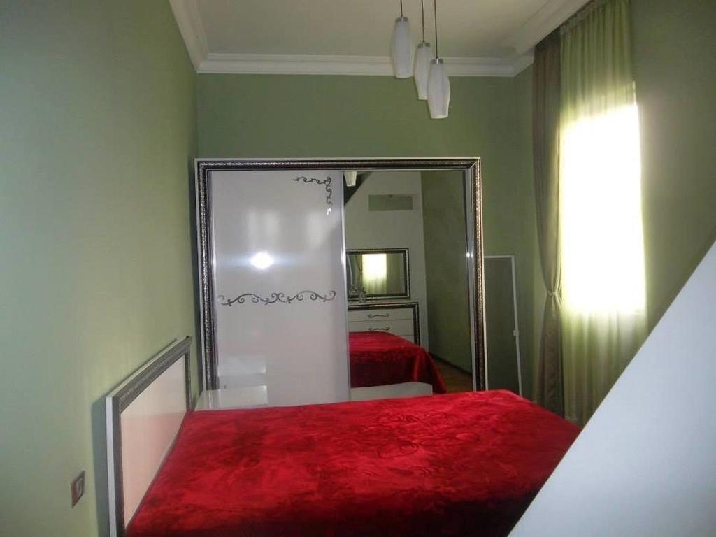 Батуми: Raul Guest House