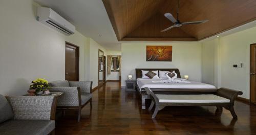 Кату: Villa Yoosook