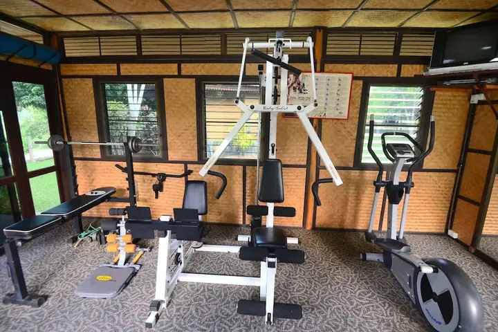 Чианг-Саен: Viang Yonok Hotel Restaurant Sports Club