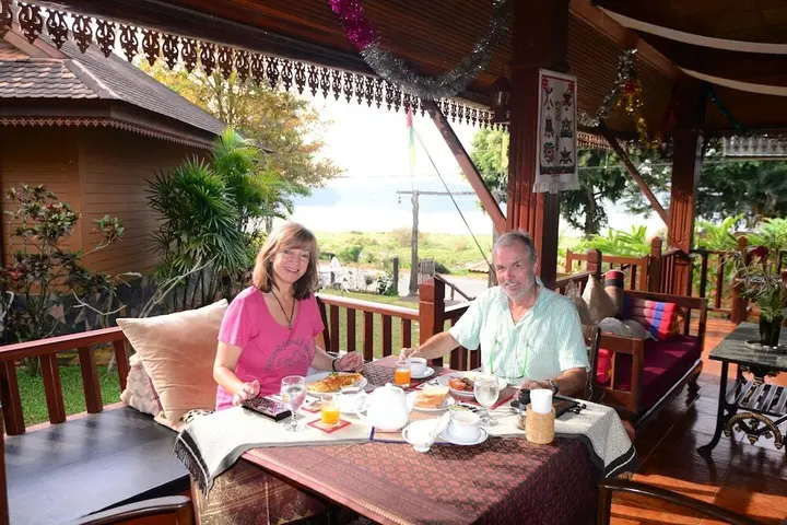 Чианг-Саен: Viang Yonok Hotel Restaurant Sports Club