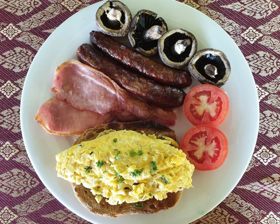 Чианг-Саен: Viang Yonok Hotel Restaurant Sports Club