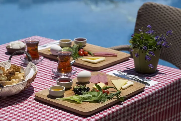 Голькой: Istanbul Hotel