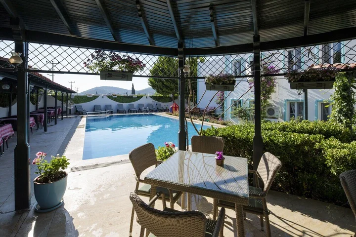 Голькой: Istanbul Hotel