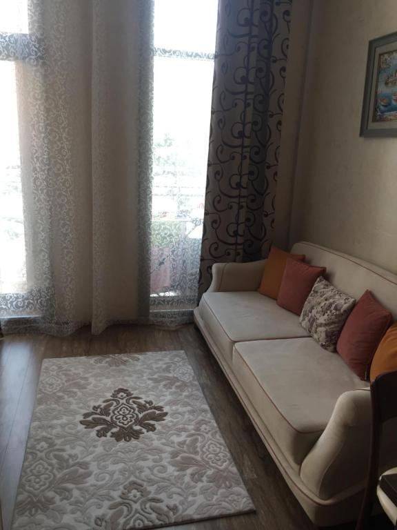 Батуми: Batumi Wave Crest Apartments