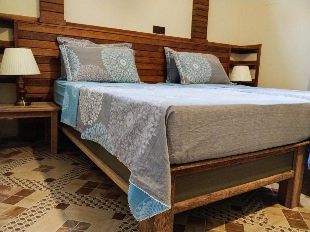 Северный атолл Мале: Akiri Surf Retreat