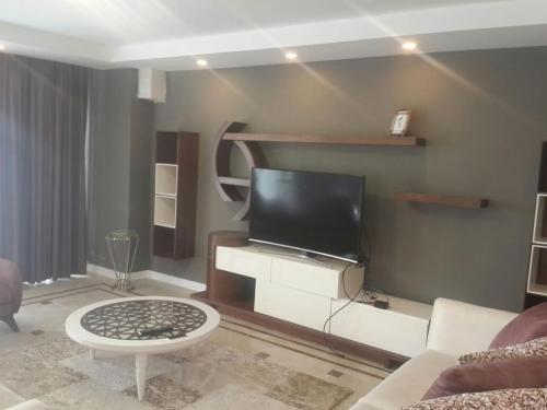 Согучак: Ada Villas Beverly Hills