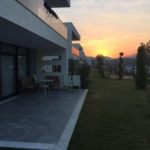 Согучак: Ada Villas Beverly Hills