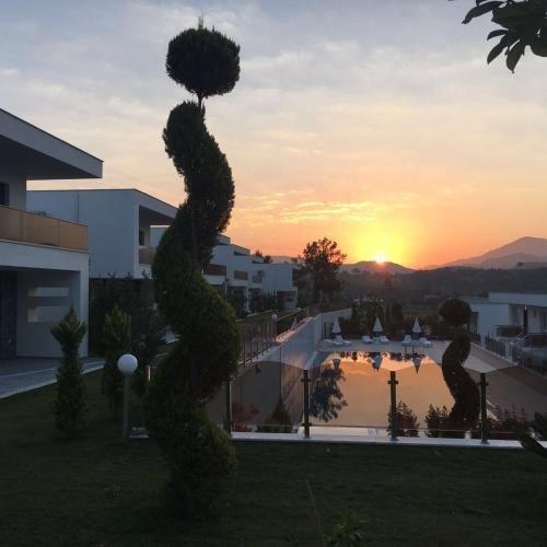 Согучак: Ada Villas Beverly Hills