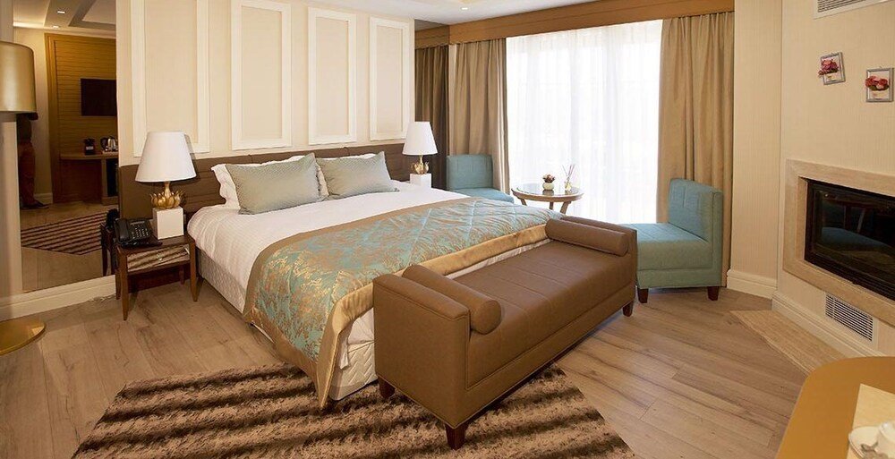 Сайл: The Escape Hotel