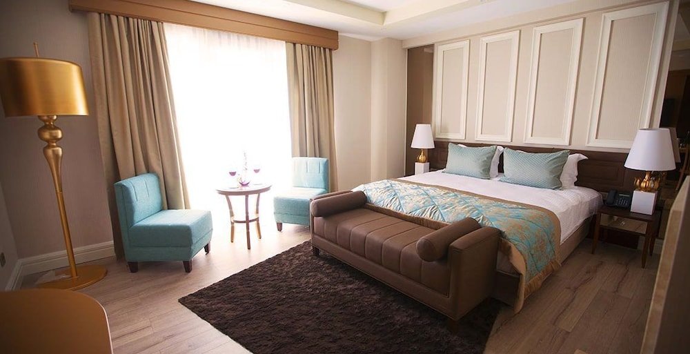 Сайл: The Escape Hotel