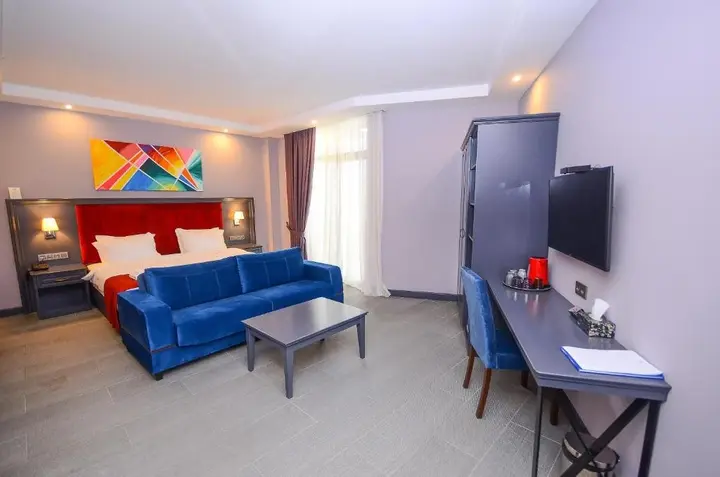 Батуми: Batumi Palm Hotel