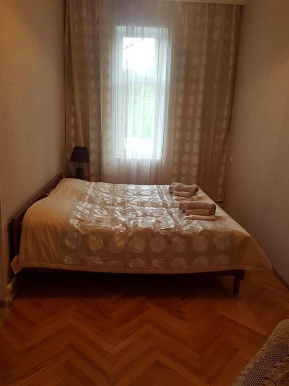Телави: MLQ-s guest house NINO