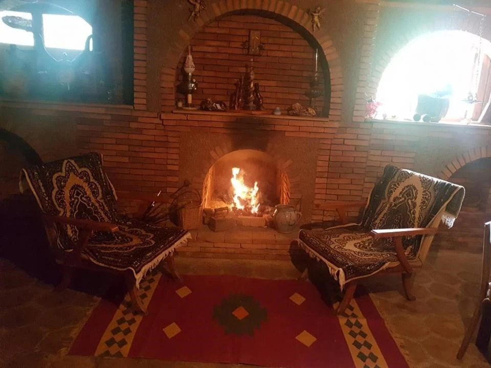 Телави: MLQ-s guest house NINO