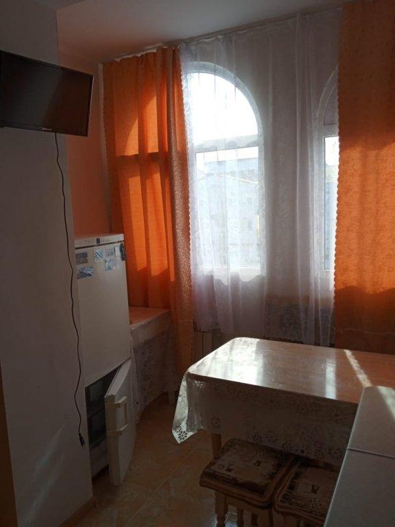 Севастополь: Апартаменты вблизи пляжа Омега и Парка Победы