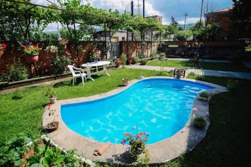 Телави: Family Oasis